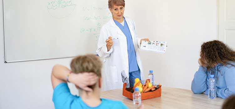 nutrition instructor teaching class