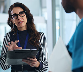 a patient experience manager educates healthcare providers on patient experience best practices